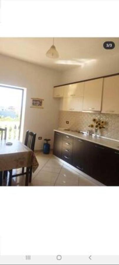 Vila Lika Durrës Esterno foto